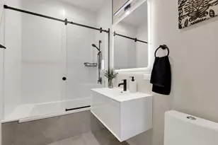 522 N Western Ave, Chicago, IL 60612 - Photo 11