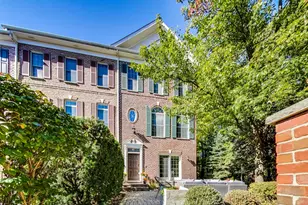 237 Boxcar Ave, Naperville, IL 60540 - Photo 1