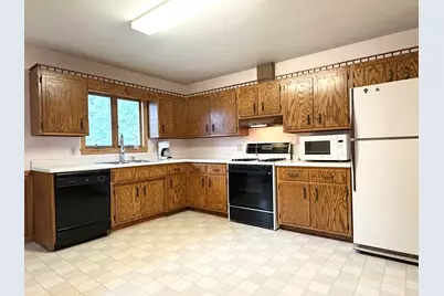 1698 E 1400 North Road, Watseka, IL 60970 - Photo 11