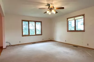 1698 E 1400 North Rd, Watseka, IL 60970 - Photo 15