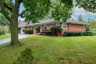 6756 N Keating Ave, Lincolnwood, IL 60712 - Photo 3