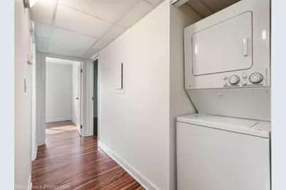 3856 S Parkway Drive #3B, Northbrook, IL 60062 - Photo 7