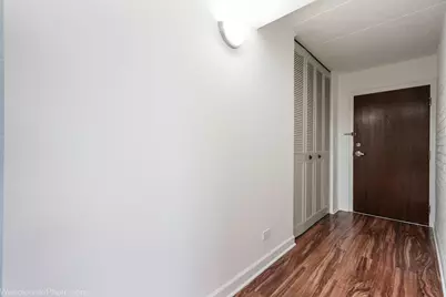 3856 S Parkway Drive #3B, Northbrook, IL 60062 - Photo 3