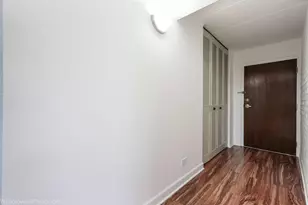 3856 S Parkway Dr, Northbrook, IL 60062 - Photo 3