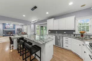 5085 Half Round Rd, Oswego, IL 60543 - Photo 9