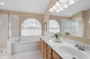 20 Bridlepath Dr, Lindenhurst, IL 60046 - Photo 15