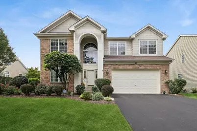 20 Bridlepath Drive, Lindenhurst, IL 60046 - Photo 1