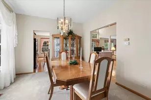 20 Bridlepath Dr, Lindenhurst, IL 60046 - Photo 5