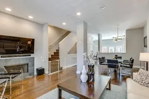 111 S Aberdeen St, Chicago, IL 60607 - Photo 3