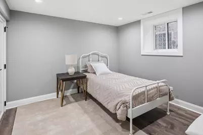 5152 W Warwick Avenue, Chicago, IL 60641 - Photo 27