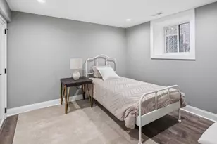 5152 W Warwick Ave, Chicago, IL 60641 - Photo 27