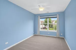 31802 McCormick Ln, Warrenville, IL 60555 - Photo 15
