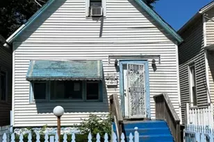 11568 S Lafayette Ave, Chicago, IL 60628 - Photo 1
