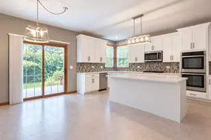 556 Prescott Ln, Gurnee, IL 60031 - Photo 5