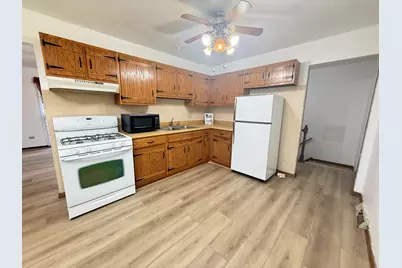 1406 Kaskaskia Avenue, Elgin, IL 60123 - Photo 7