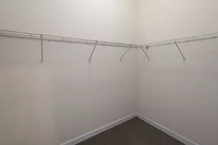 4715 N Sheridan Rd, Chicago, IL 60640 - Photo 9