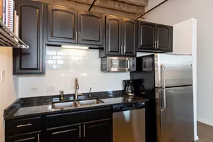 1645 W Ogden Ave, Chicago, IL 60612 - Photo 9