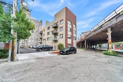 912 W Chicago Avenue #403, Chicago, IL 60642 - Photo 3