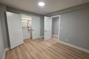 2442 W Wilson Ave, Chicago, IL 60625 - Photo 9