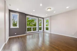 2536 W Harrison St, Chicago, IL 60612 - Photo 3