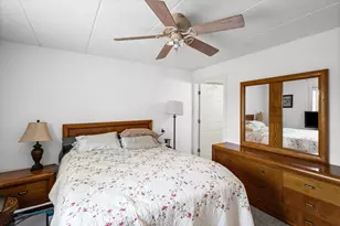 6248 S Gullikson Rd, Chicago, IL 60638 - Photo 9