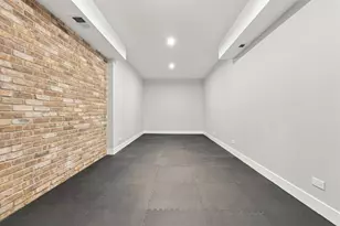 810 Clover Ct, Glenview, IL 60025 - Photo 39