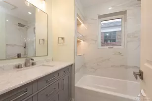 7712 Nagle Ave, Burbank, IL 60459 - Photo 15