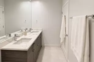 1235 S Prairie Ave, Chicago, IL 60605 - Photo 15
