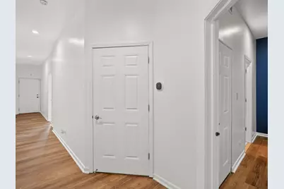 4322 S Berkeley Avenue #2, Chicago, IL 60653 - Photo 9