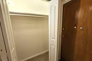 5906 N Sheridan Rd, Chicago, IL 60660 - Photo 5
