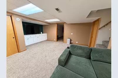 7302 Hillside Road, Crystal Lake, IL 60012 - Photo 15