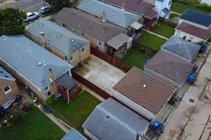 6230 W Foster Ave, Chicago, IL 60630 - Photo 3