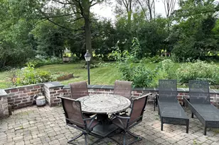 1116 Woodview Rd, Burr Ridge, IL 60527 - Photo 7