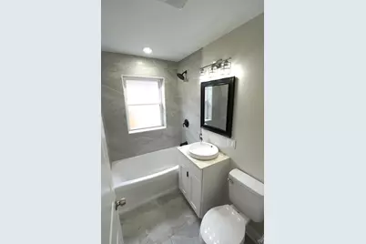 8821 S Eggleston Avenue, Chicago, IL 60620 - Photo 11