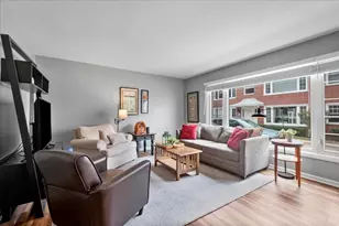 1450 Plymouth Pl, Glenview, IL 60025 - Photo 5
