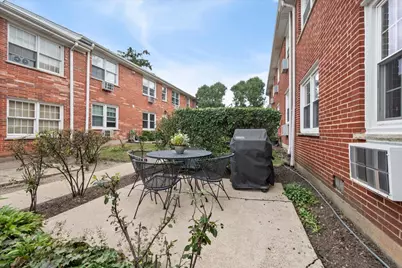 [Address not provided], Glenview, IL 60025 - Photo 17