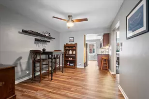 1450 Plymouth Pl, Glenview, IL 60025 - Photo 7