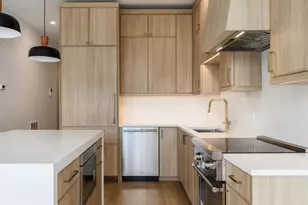 1345 W Grand Ave, Chicago, IL 60642 - Photo 9