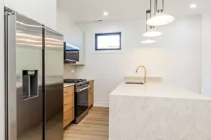 3327 W Division St, Chicago, IL 60651 - Photo 5