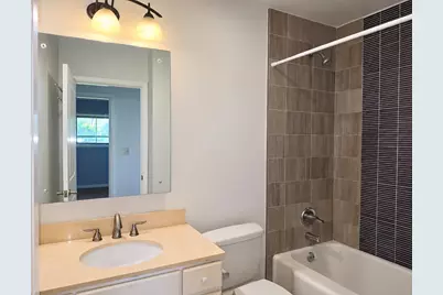 1070 Winwood Drive, Lake Forest, IL 60045 - Photo 13