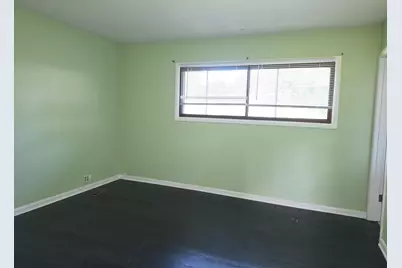 1070 Winwood Drive, Lake Forest, IL 60045 - Photo 11