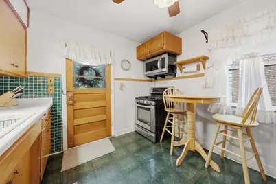 8818 S Sacramento Avenue, Evergreen Park, IL 60805 - Photo 9