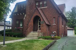 1680 Locust St, Des Plaines, IL 60018 - Photo 1