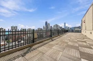 1355 N Sandburg Terrace, Chicago, IL 60610 - Photo 23
