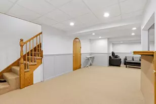 1038 S Hunt Club Dr, Mount Prospect, IL 60056 - Photo 17