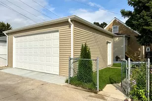 3246 N Newcastle Ave, Chicago, IL 60634 - Photo 29