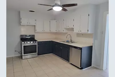 2636 W Berwyn Avenue #2E, Chicago, IL 60625 - Photo 5