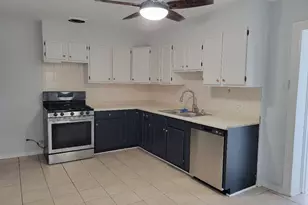 2636 W Berwyn Ave, Chicago, IL 60625 - Photo 5