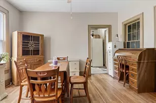 1102-1104 W Mill St, Bloomington, IL 61701 - Photo 5