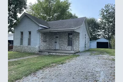 605 Schumaker Street, Carmi, IL 62821 - Photo 1